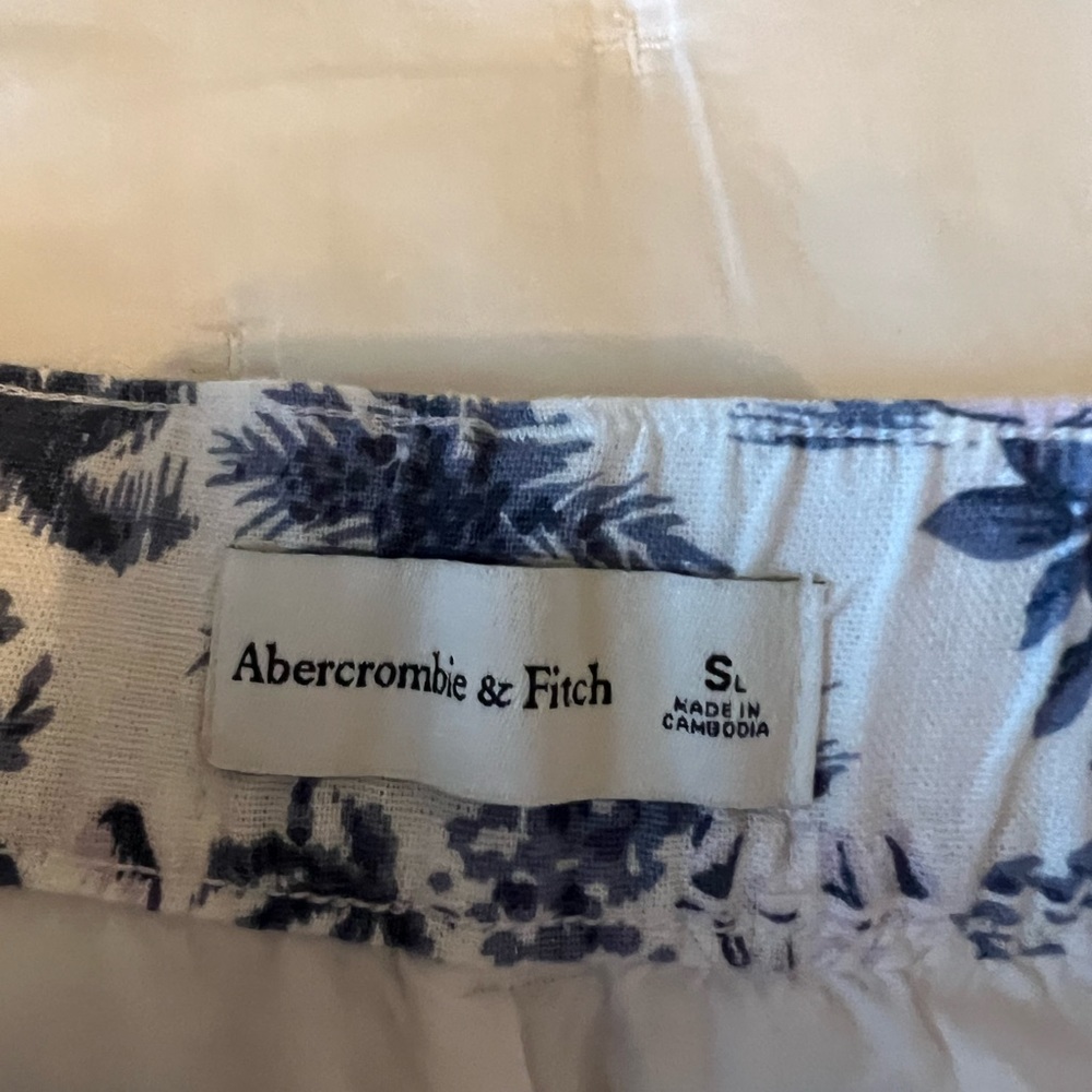 Abercrombie & Fitch Linen-Blend Tailored Wide Leg Pant